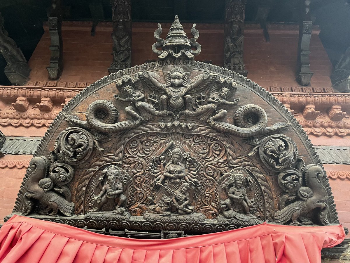 abantika77's tweet photo. #MissingDaughters
Also in this Durga sculpture in Nepal https://t.co/DGEP7LZ0ah