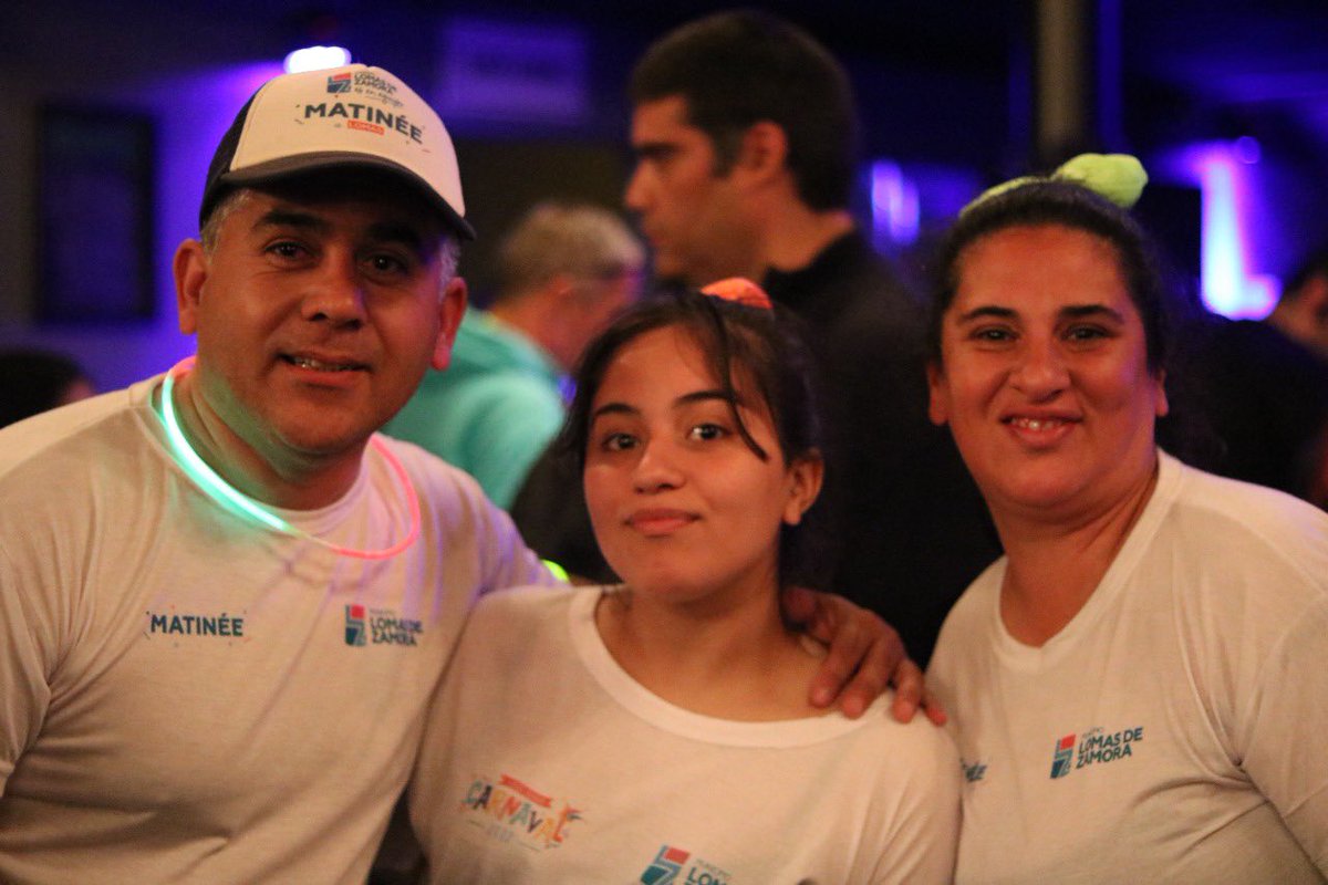 MunicipioLdeZ's tweet photo. Así disfrutamos de una nueva #MatinéeLomas en la edición especial Fluo por el Mes de la Primavera. 🎉🌼🌸🌺

#LomasEsEnEquipo https://t.co/2jC2vHoJGs