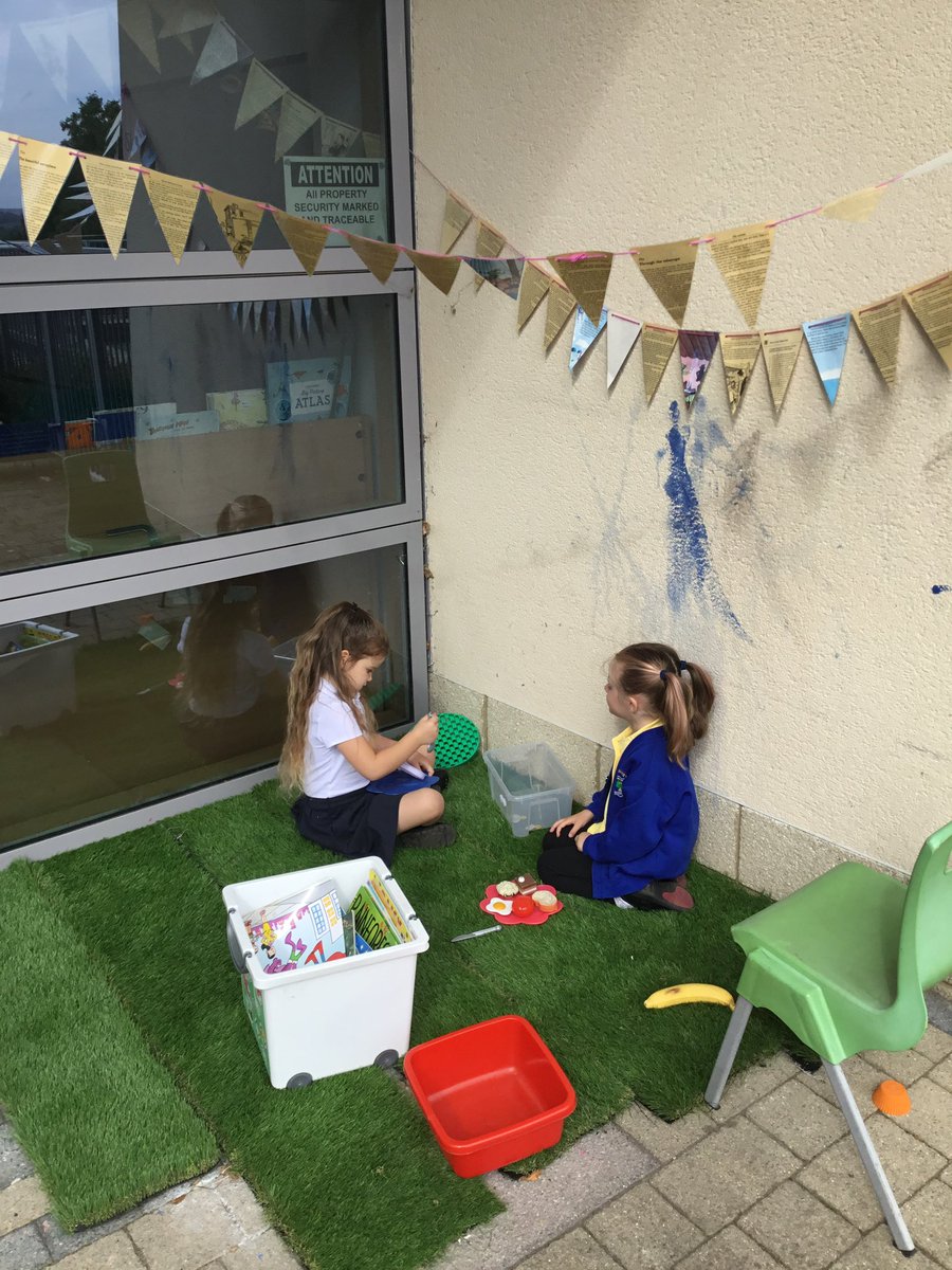 CourtneyPrimary's tweet photo. It’s been a fabulous start in #Courtney1! The children have all enjoyed exploring their new learning environment https://t.co/iCVa3h1eda