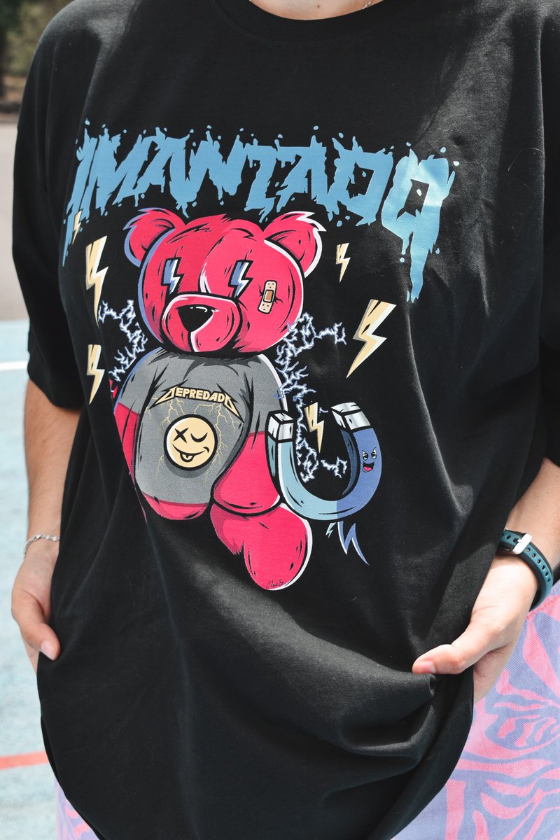 Vickerfuull's tweet photo. Miren lo que me ha llegado!!🫶🏻 @imantadotv Esta camisa me tiene enamorada🧲 https://t.co/QtFRWbllfl