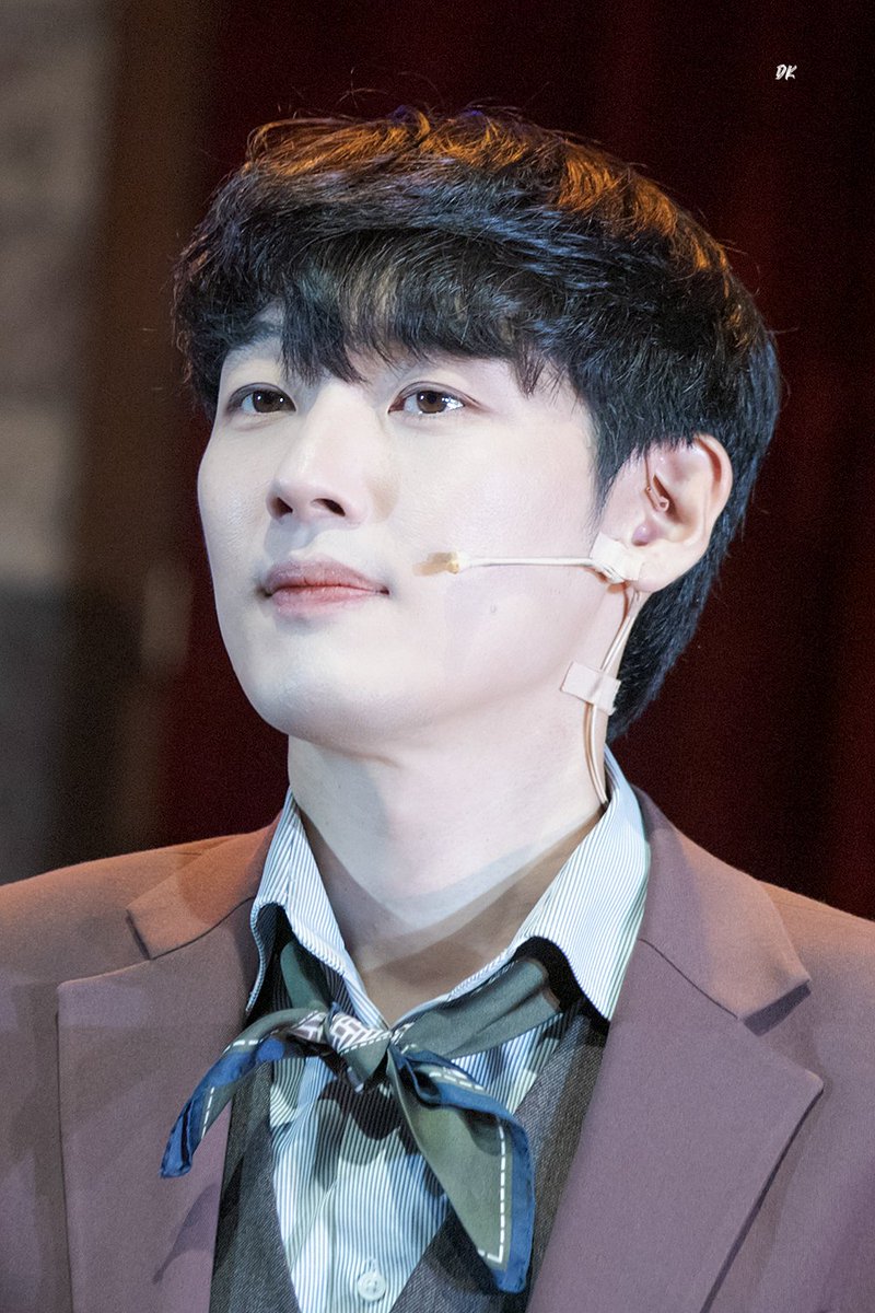 나챠 tweet media