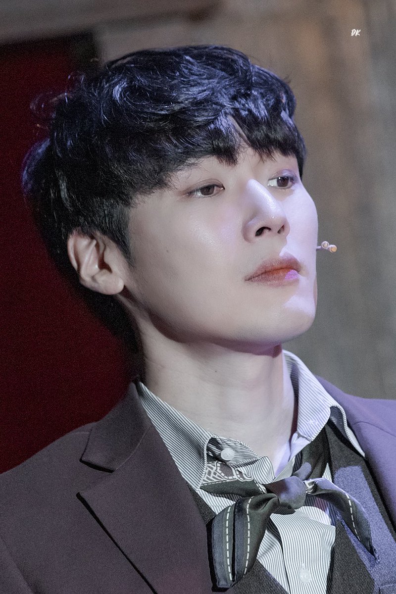 나챠 tweet media