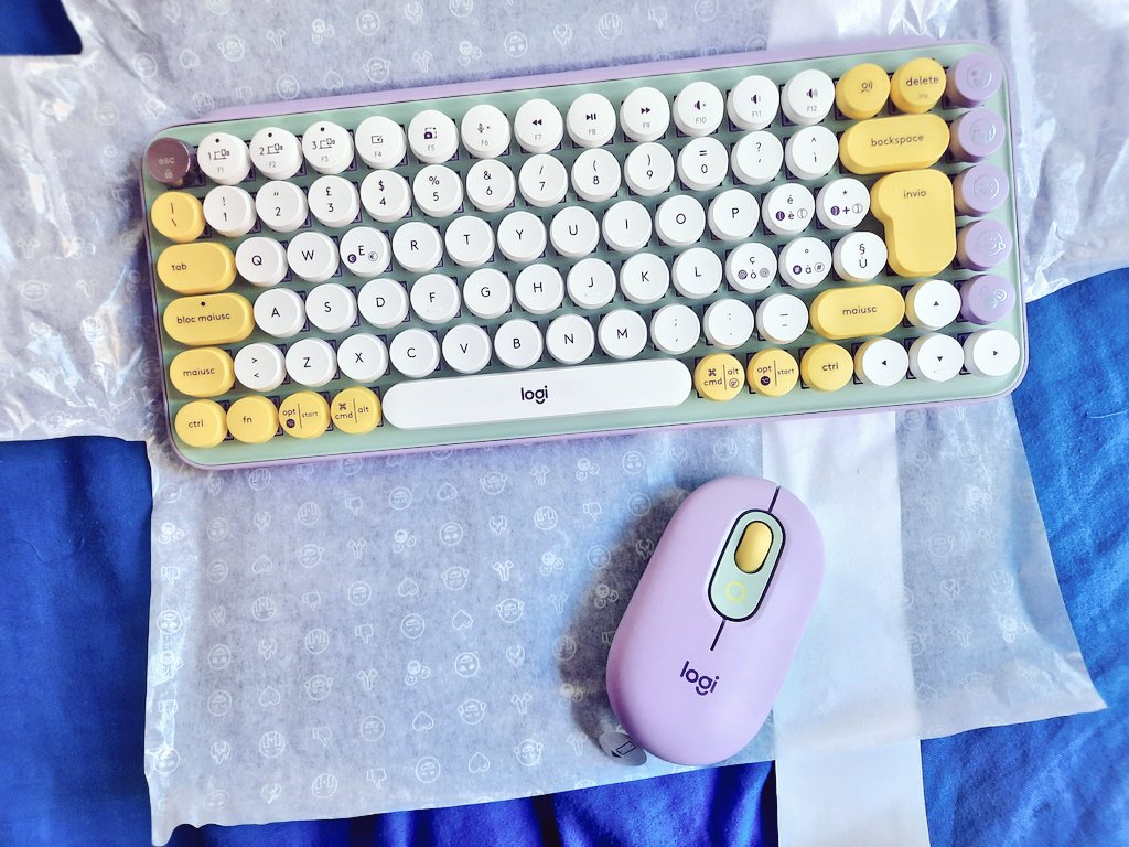 keisyuu113's tweet photo. I got my new toys 😍💓💕💖💘
#LogiPOP https://t.co/4PXzQBdzYN