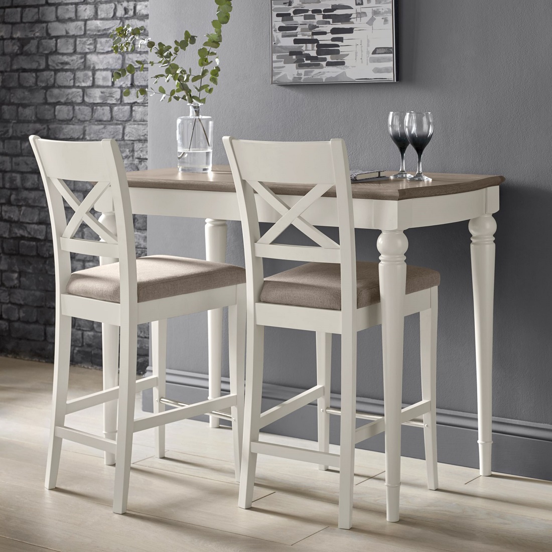 OakFurnitureCo's tweet photo. It's not often you see a #bartable that looks as good as this one. This is the Montreux Grey Washed Oak & Soft Grey Painted Bar Table.😍
Tap the link to browse the range
https://t.co/x3UH0SbaHD
-
-
-
#bartables #breakfastbar #kitchenbreakfastbar #hightoptable #barstools #kitchen https://t.co/HuMJxoEaN9
