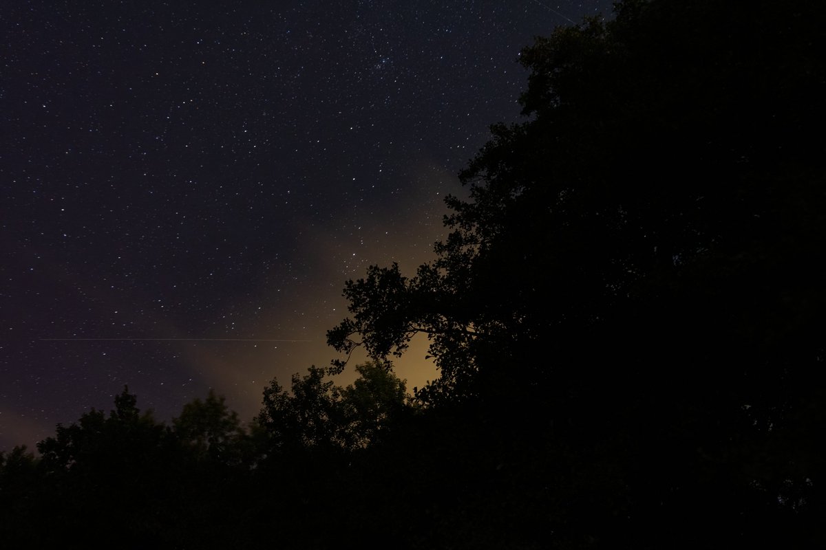 Mandal, Norway Experiences a Solar Storm 05-09-2022
I get to see this natural wonder from my backyard from time to time. ♥