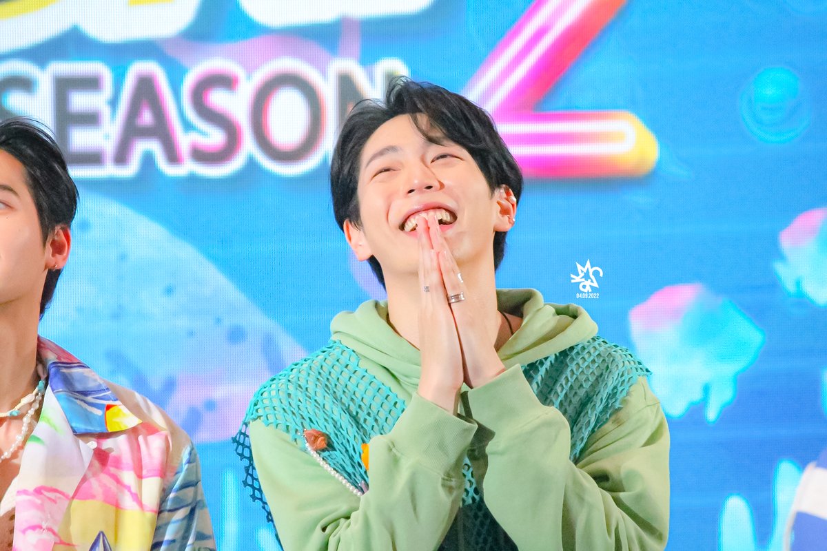 p_praew42's tweet photo. เจอยิ้มหวานขนาดนี้ คนข้างบนยังอยู่ดีมั้ยคะ ㅠㅡㅠ

@uppoompat #uppoompat
#FunDomFanDay2xKaoUp https://t.co/Dy9257AhPB
