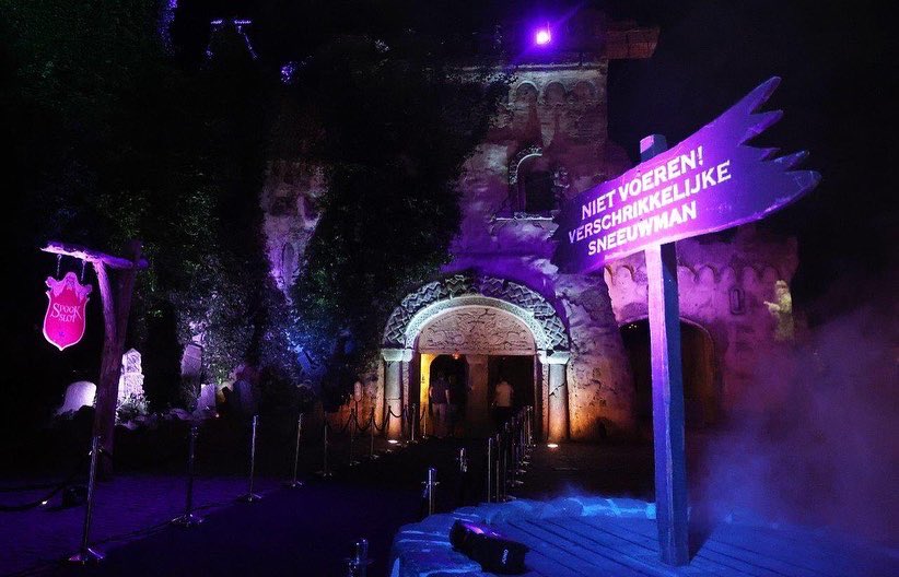 Bart_Meesters's tweet photo. Afgelopen week heel wat uurtjes doorgebracht in de Efteling. Voor lokale en landelijke media vele foto &amp; video opname’s gemaakt. Er was iets met een boek &amp; een spookslot ofzo….? https://t.co/sIkjzq2uXA