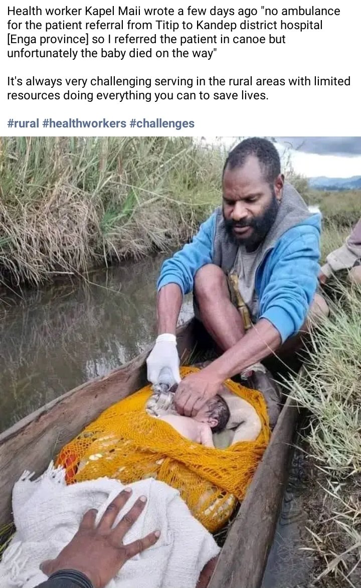 tambijr_4rmPNG's tweet photo. Health workers struggling with patients in rural areas of PNG. https://t.co/xogQFrPpsd