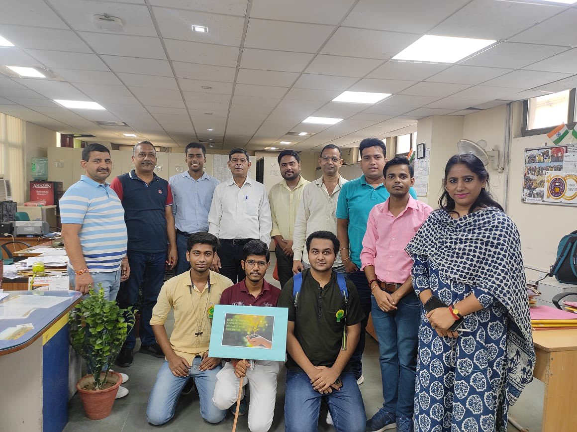 macnss's tweet photo. @macnss celebrates the Teacher's Day with "Go - Green Awareness Campaign on Planting Trees", under the aegis of 'Swachhta Pakhwara', to raise awareness towards the Environment and Tree Plantation.
#macnss #treeplantation #TeachersDay @YASMinistry @EduMinOfIndia @_NSSIndia @NssrdD https://t.co/UVGPxQ19gY