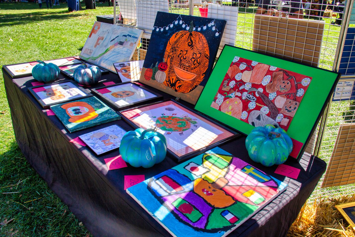 ElkGroveGPF's tweet photo. 🎨 Think about when you were younger. What were your fondest memories of Fall? We invite our community’s young artists to share their “Autumn Memories” and participate in this year’s Youth Art Contest. 👋 Register now: https://t.co/Mnhm86sdhv https://t.co/5fH8788QWj