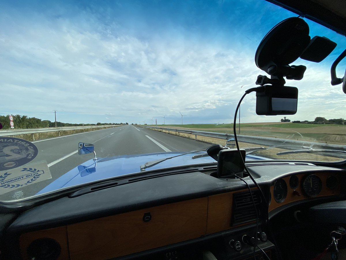 littlebluepolicecar tweet media