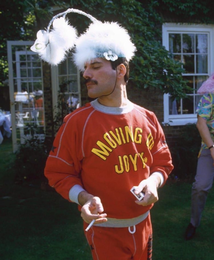 Happy birthday to freddie mercury  