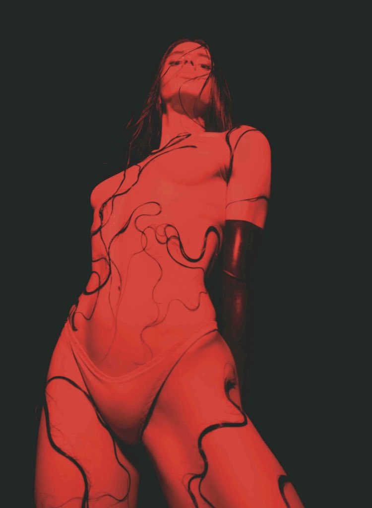 bruja buena q soy yo 🩸🩸🩸🩸