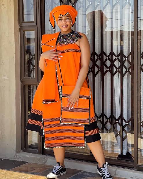 hawukelan1's tweet photo. Umbhaco traditional attire

#SouthAfrica https://t.co/AjX0b28iww