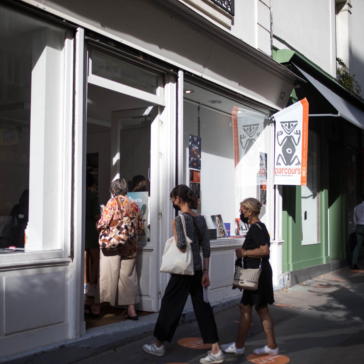 La 21e édition du <a href="/ParcoursDmondes/">Parcours des Mondes</a> démarre demain !

Vernissage ce mardi 6 septembre de 11h à 21h. #PDM2022 : Paris, Saint-Germain-des-Près, 6-11 Sept.
Parcours des mondes est conseillée par
#CommunicArt #Emedia
-
<a href="/TribalArtMag/">Tribal Art magazine</a>