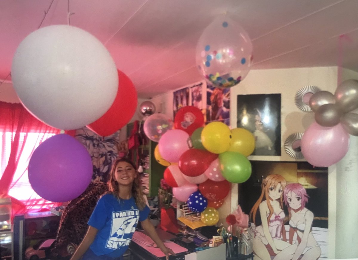 NATASHA PHIZZURP MOM tweet media