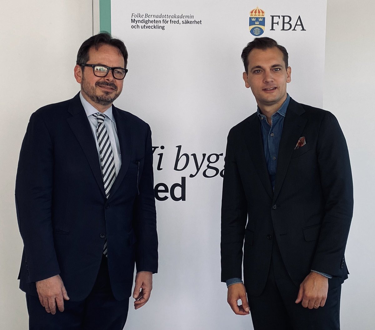 CGRuizMassieu's tweet photo. En la Academia Folke Bernadotte me reuní con su Director General, Per Olsson Fridh. Intercambiamos ideas para profundizar en la construcción de paz en Colombia. Desde la @MisionONUCol seguiremos cooperando con centros de pensamiento de excelencia como la @FBAFolke. #AcuerdoDePaz https://t.co/qJQGgtkxB6