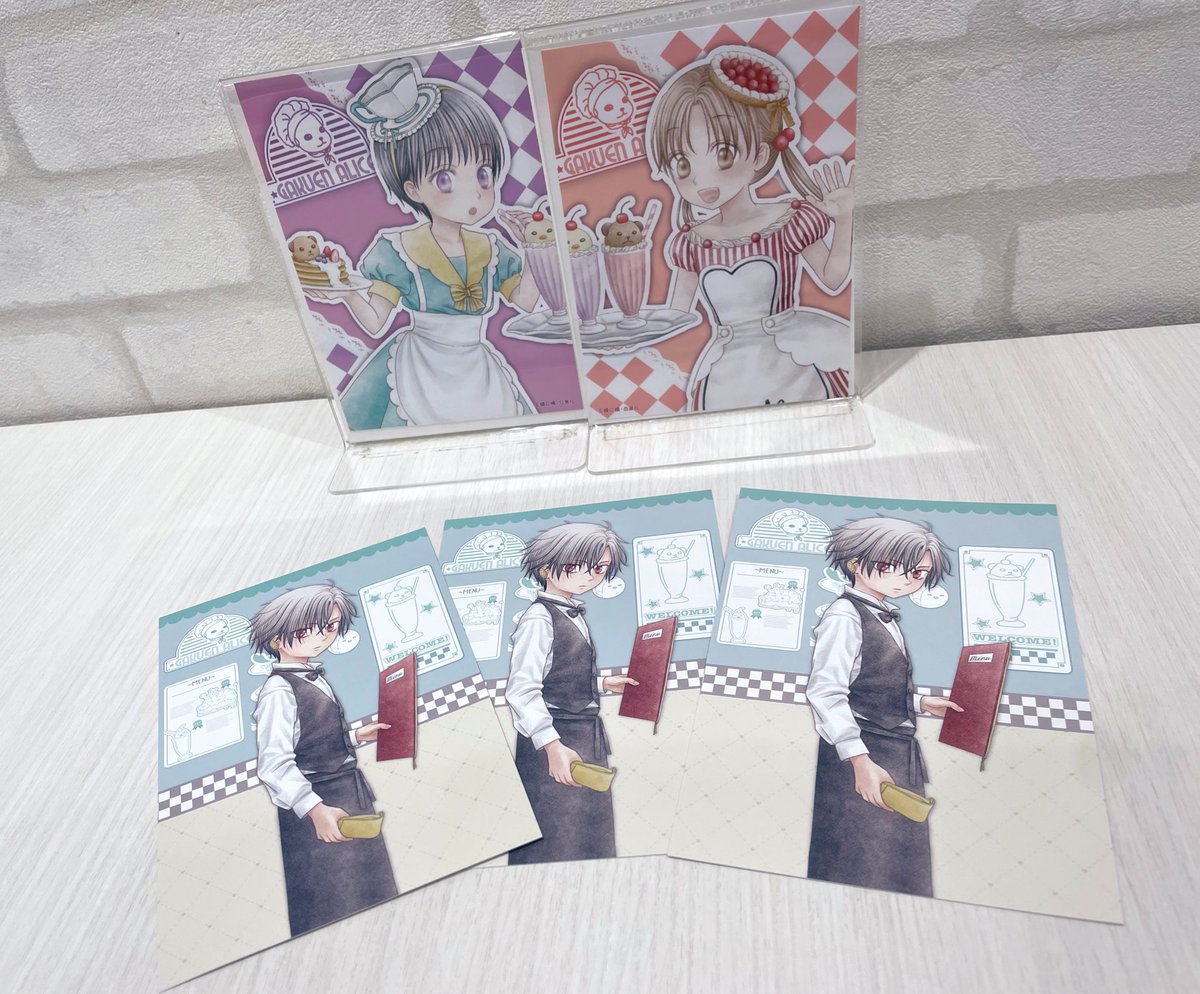 1回目のお席がなつみかん席で2回目がほたみか席だったよ。

一緒に行ってくだすった柏さんの棗さんの引きが良すぎて実現した3連棗さんと鳴海が連れてきてくれたなつみかんです。
(ちなみに私は翼パイセン率がすごくて3連翼パイセンが実現しました。) 