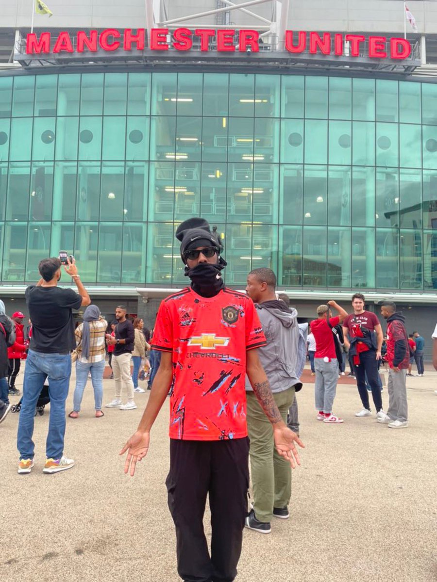 TesserasUK's tweet photo. A Lot Of People Enjoyed The Fixture Between Man United & Arsenal!
A Few Of Our Clients Also Took Photographs Of Themselves At The Game!
If You Want To See Your Favourite Team, Make Sure To Contact Us 📨
#MUNARS #Footballtickets #premieeaguetickets #PLtickets #OldTrafford https://t.co/y7MXSUSVtB