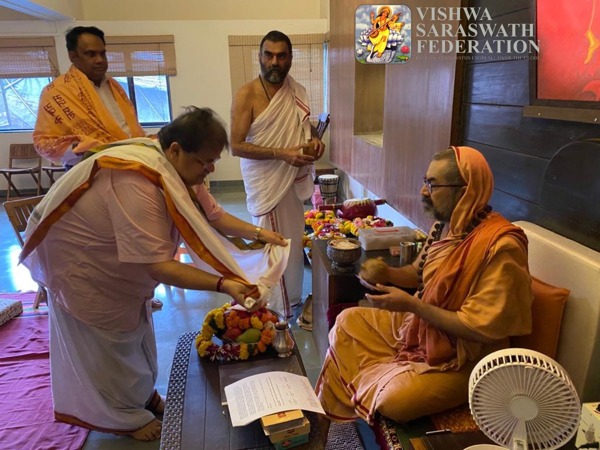 VishwaSaraswath's tweet photo. VSF committee members met HH Srimad Sadyojat Shankarashrama Swamiji of Shri Chitrapur Math and took the blessings of Swamiji. Swamiji has given consent that they will be attending the VSF event " A Confluence of Saraswaths Worldwide" scheduled for 25-26 February 2023 at Haridwar. https://t.co/FOHHsKysg9