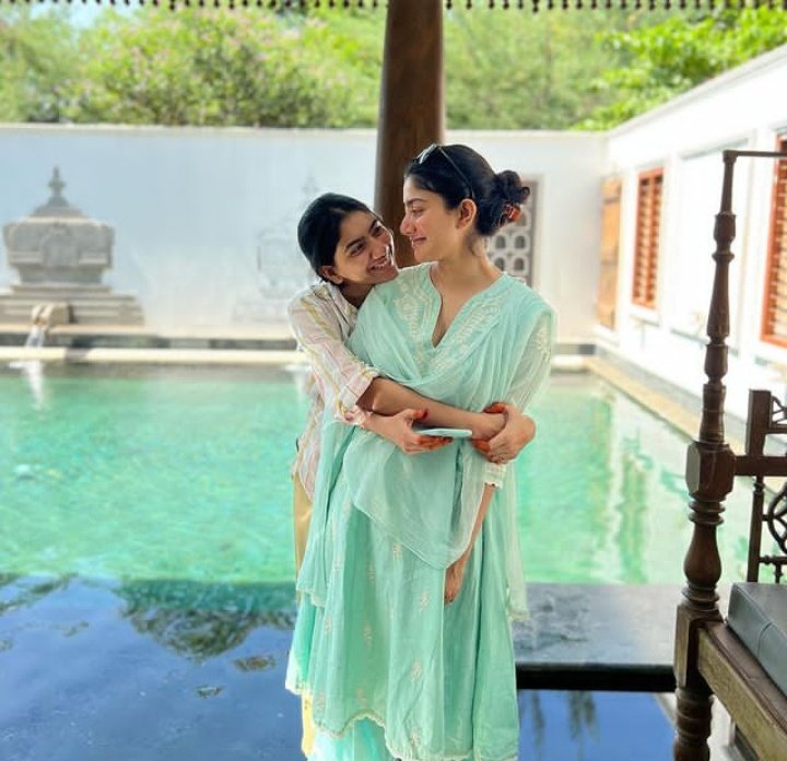 megala_tanya's tweet photo. #Saipallavi new pic https://t.co/CM1HvVdfX0