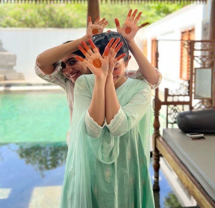 megala_tanya's tweet photo. #Saipallavi new pic https://t.co/CM1HvVdfX0