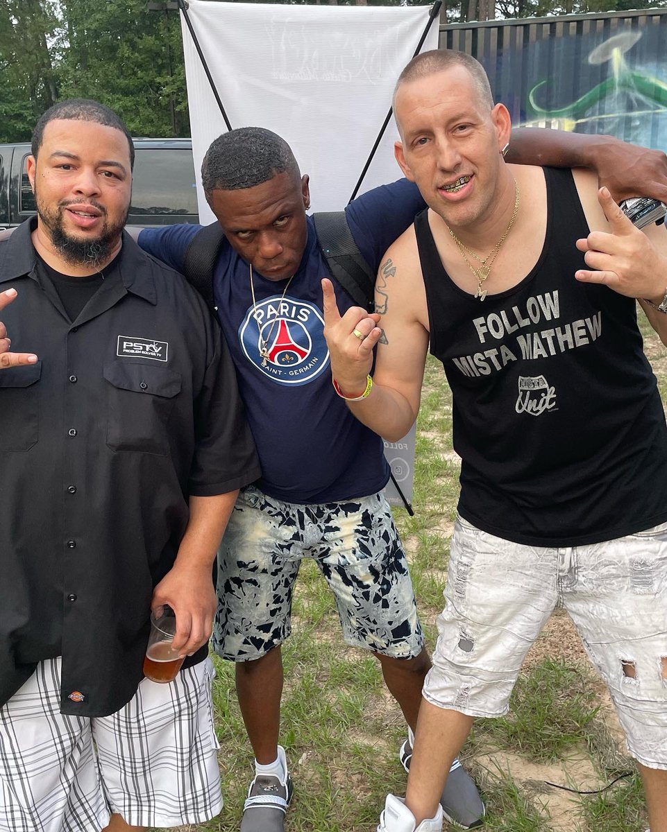 ADProblemSolver's tweet photo. Yesterday, #ConroeTexas was lit🔥 
S/O @DJMichaelWatts and everybody for showing love🤘🏽🇨🇱 #HappyBirthday 1 more time @Dre_Key 🙏🏾🙏🏾💯💯 #Already #KingdomBiz #SwishaHouse #936MoVeMeNT 
#WalkByFaithGang👑 #RT @SameTeamHouston @ProblemSolverTV https://t.co/fjQtFf3Njv