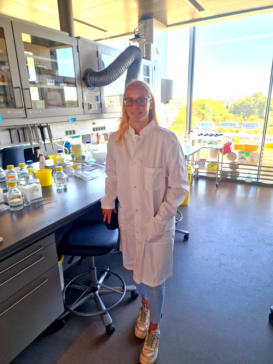 IssazadehL's tweet photo. A warm welcome to the new member of Issazadeh_Navikas_Lab, @Zala_Zebec. 
Best of luck to Zala during her fellowship as a DISCOVER Ph.D. candidate at @UCPH_BRIC. The DISCOVER "Discovering treatment from biomedical research" is supported by the H2020 Marie S. Curie programme. https://t.co/7MaJJ06fJK