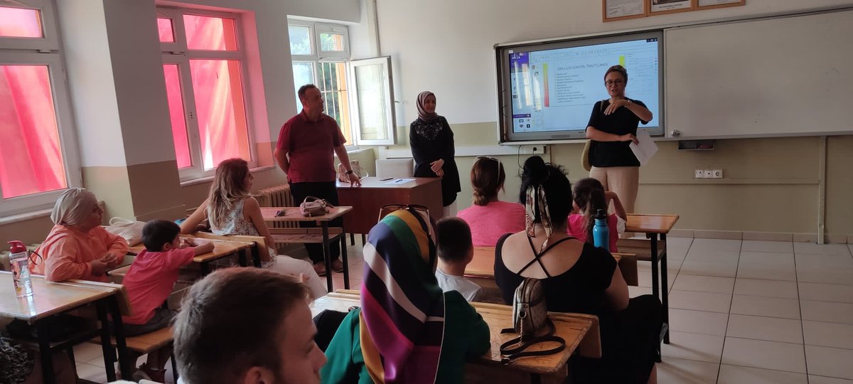 Yeni bir yıl, yeni bir başlangıç, ilk heyecanımız. Uyum eğitimine başladık. Hepimize hayırlı olsun...