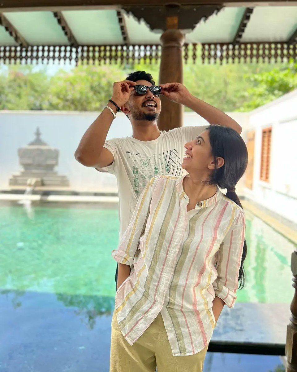 SaiPallaviMania's tweet photo. Thank u Palluma for posting the pics 😍❤️. @Sai_Pallavi92 #PoojaKannan https://t.co/UQ48LkeSb1