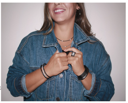 TBirdJewels's tweet photo. All smiles in these gorgeous @alorjewelry pieces 😁 https://t.co/NZgKHVhjWN