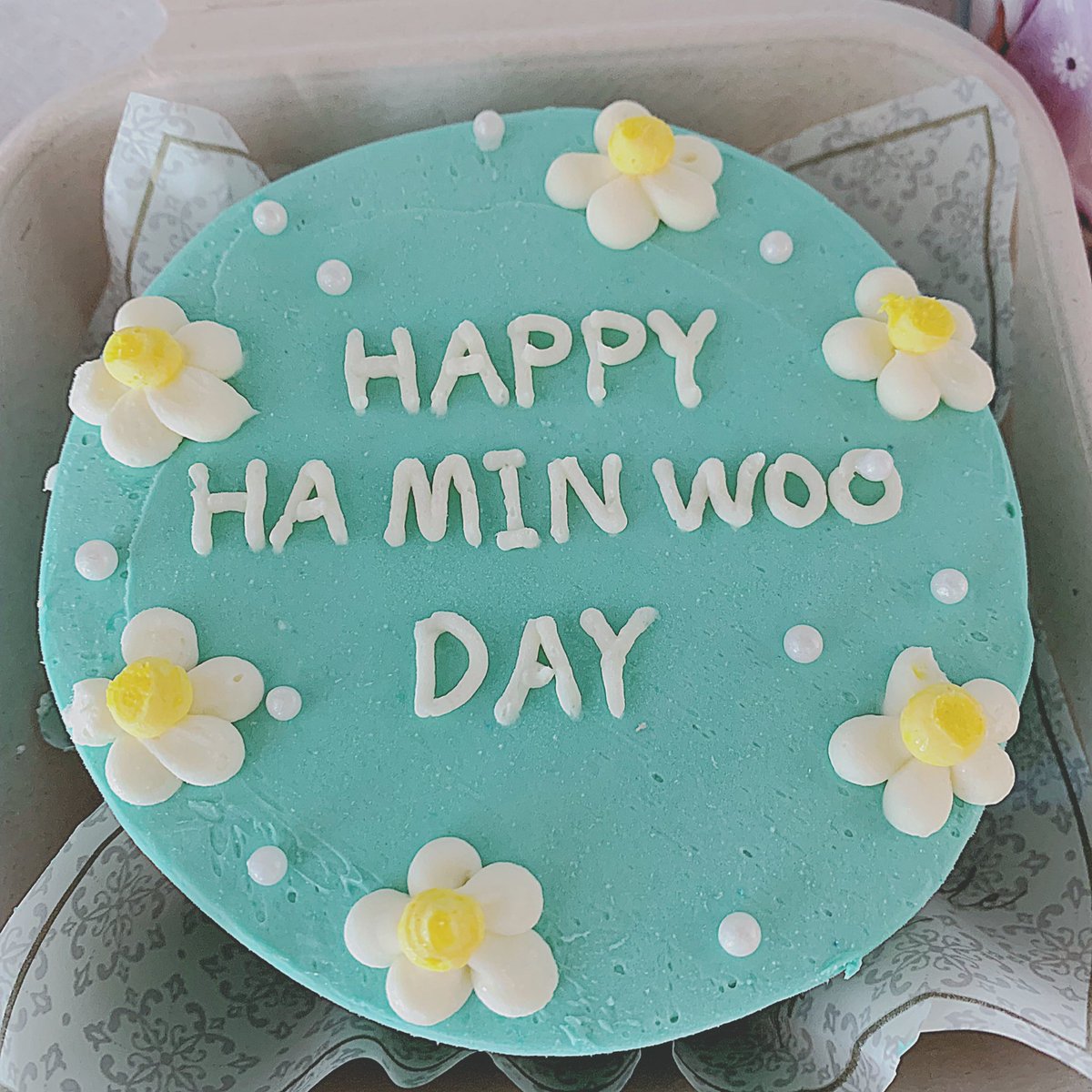 HMW_JAPAN's tweet photo. 2022.09.06
#HappyHaMinWooDay2022

Happy Brthday to HaMinWoo ♡

ミヌ(@ZEA_MW)センイルケーキ🎂
ご購入頂いた皆様ありがとうございました💕

CHOOSY CAKE 様
素敵なケーキありがとうございました💕

#HMWJAPAN

#誕生日ケーキ #センイルケーキ 
#お弁当ケーキ #トシラクケーキ 
#韓国ケーキ #推し https://t.co/b8ZcbaUocE