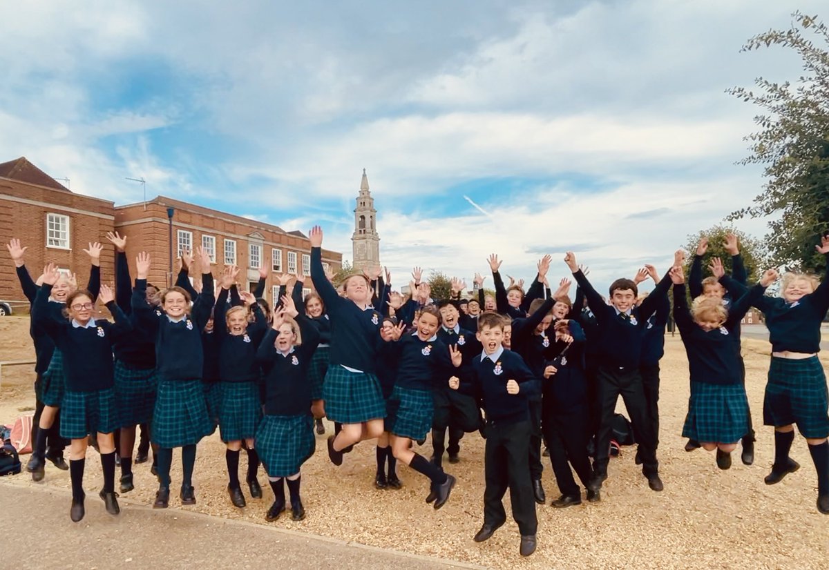 PrincipalBSM's tweet photo. After all the anticipation, it was great to get the new school year started. Year 7 still had plenty of energy at the end of the day. #RHSHappy ⁦@RHSSuffolk⁩ https://t.co/mqs9a6PAuQ