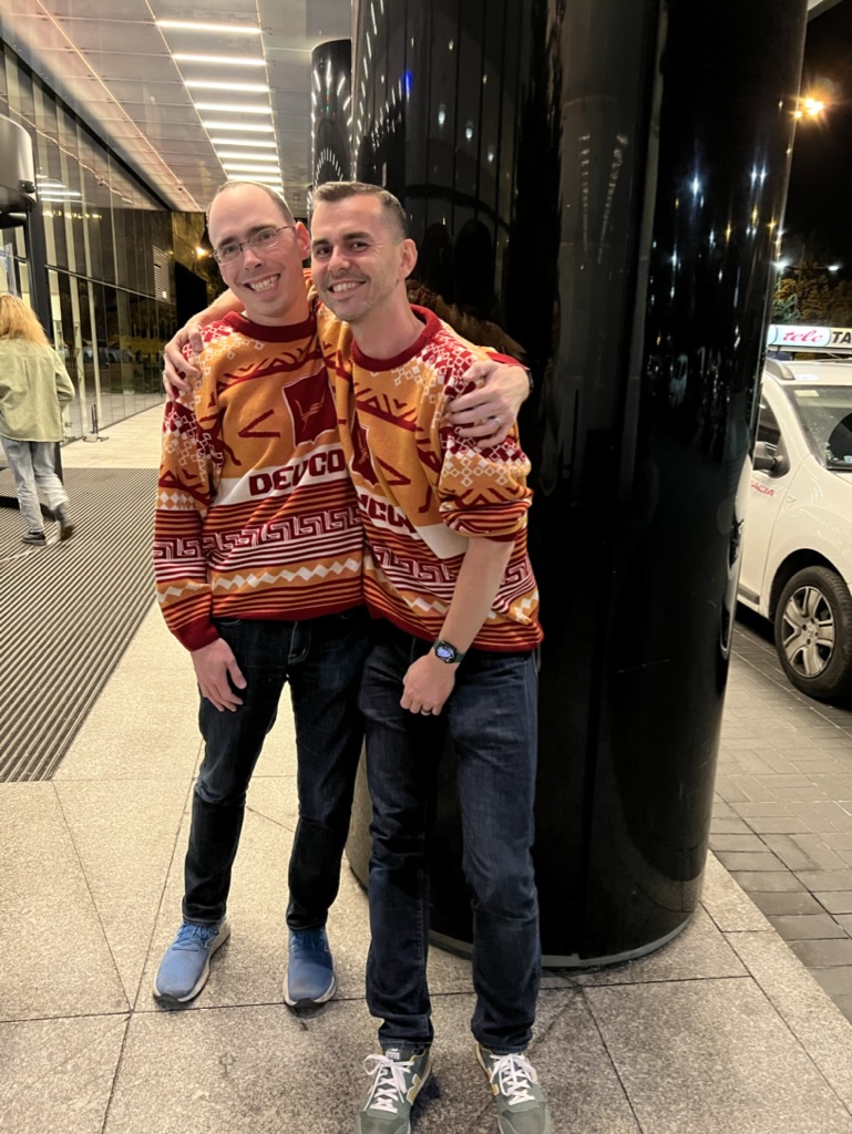 schneidenbach's tweet photo. 🥰 #devconfpl https://t.co/n763VklXM5