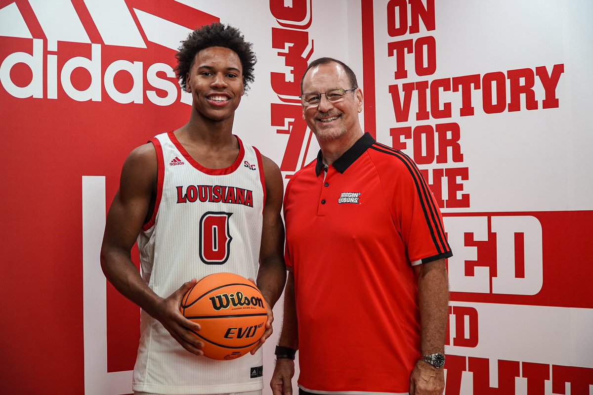 LondonFields3's tweet photo. Blessed to receive a Division 1 offer from the University of Louisiana. #geauxcajuns https://t.co/GU0r4Xttkl
