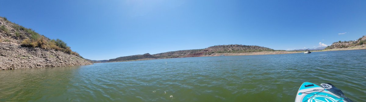 thedesertfox007's tweet photo. Open for the entire view ... this Labor Day weekend I happened to be on the water ... surprise!!! 😆 #liveyourlifeonthewater #iRocker https://t.co/APCfTEe8Wb