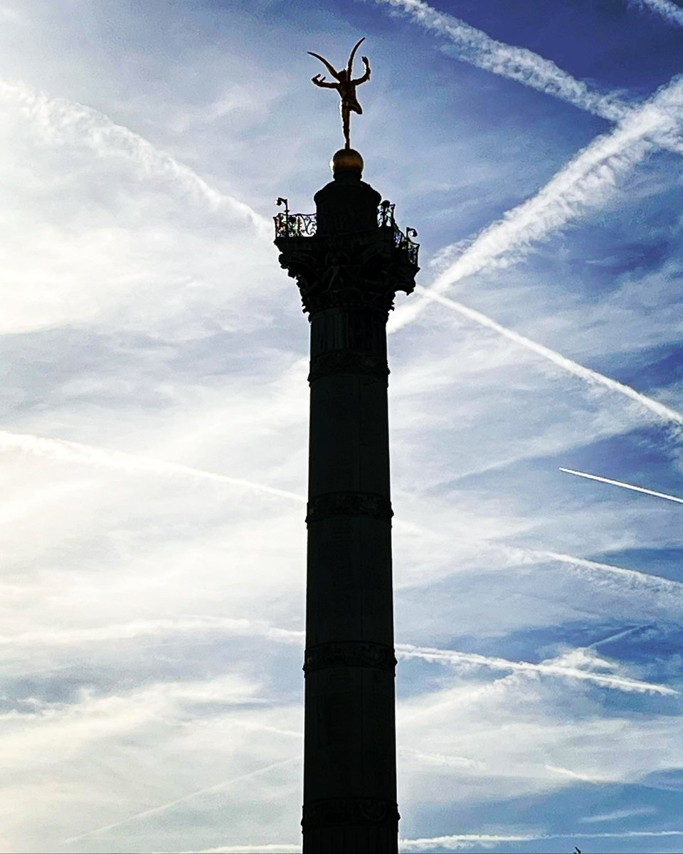 emefd's tweet photo. Inexpugnable, preparada para ser libre. #bastille https://t.co/oDsAouJI4K