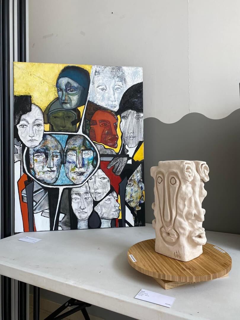 Cumunadicuzza's tweet photo. Rencontre artistique avec l’Exposition de peintures et sculptures ce week-end.
Nous avons eu le plaisir d’accueillir les peintres: M . Martinez, M-D Ferracci, P. Mariani, N. Bertaudière, Catali et le sculpteur P Zucarelli. 
Une belle découverte culturelle en plein cœur du rural. https://t.co/WbZjyKTTnk
