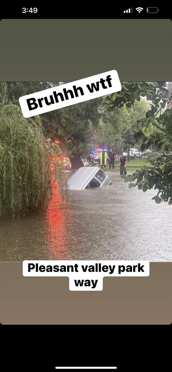 JosueFlexing's tweet photo. @itsavibe SMH prov 401 man hate my city when it comes to rain and potholes and 🤣 https://t.co/gQE962AfuT