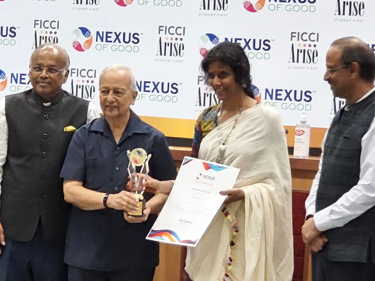 Rcvd award 4 Janyaa Nature Lab program. JNL teaches students how to apply science and math to vegetable gardens. 

Jury headed by Mr Deepak Gupta, Former Chairman UPSC and include Mr Tarun Das, Former Director General of CII  #environment #sustainability