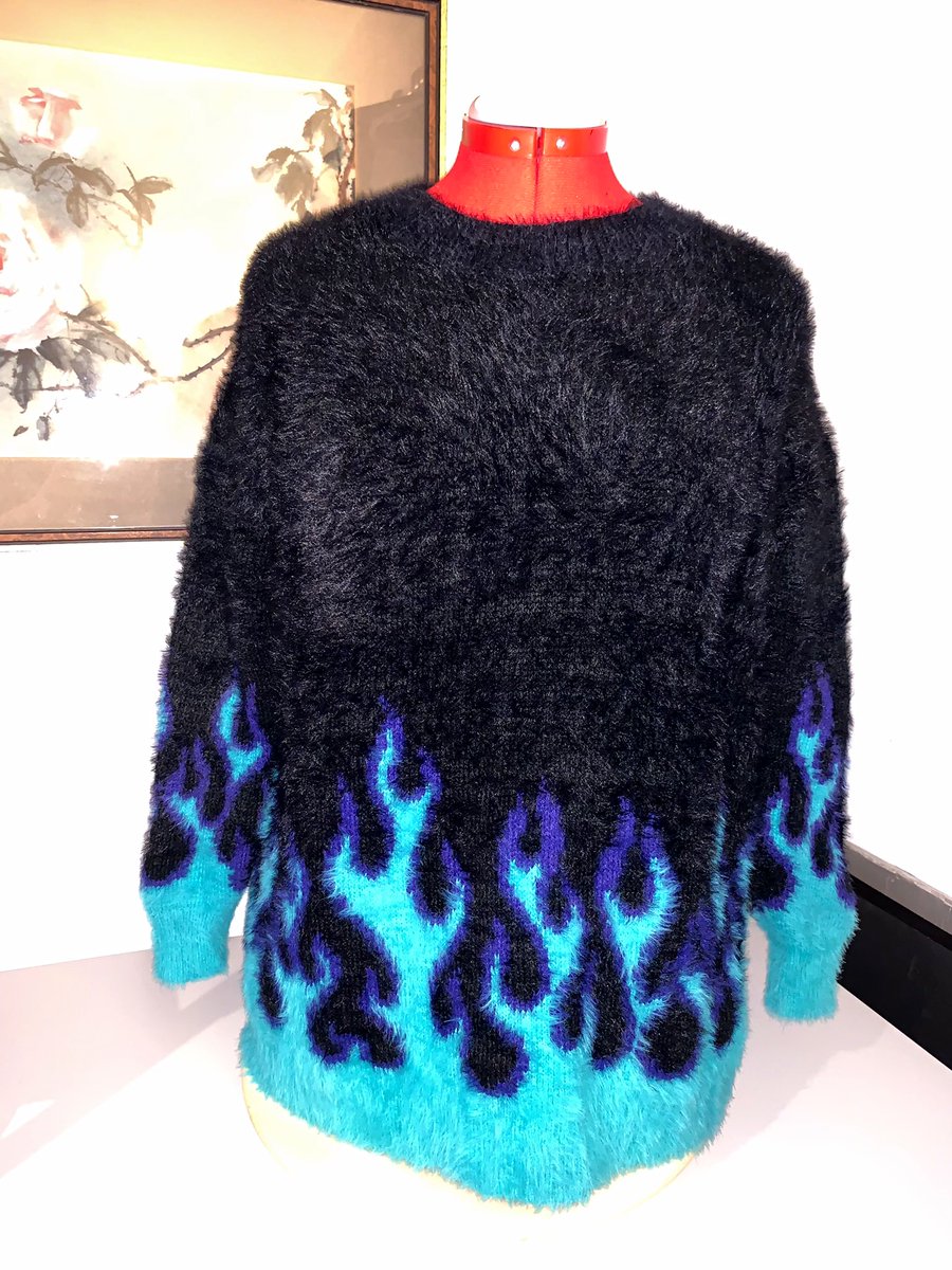 samanthawpg's tweet photo. WOW! Almost sold out of all my items on my @Poshmarkapp @CanadaPoshmark #visualeyecandy closet. Thank you to everyone who has support me by buying something everyday! I have lots of items to sell from my personal collection of clothes and collectable.
https://t.co/TLnOmnobg3 https://t.co/FgCqbqv048