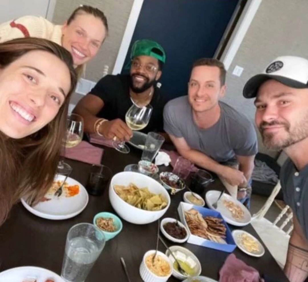 mariamalta's tweet photo. #SaveHalstead
#ChicagoPD https://t.co/xcPkyBEyhj