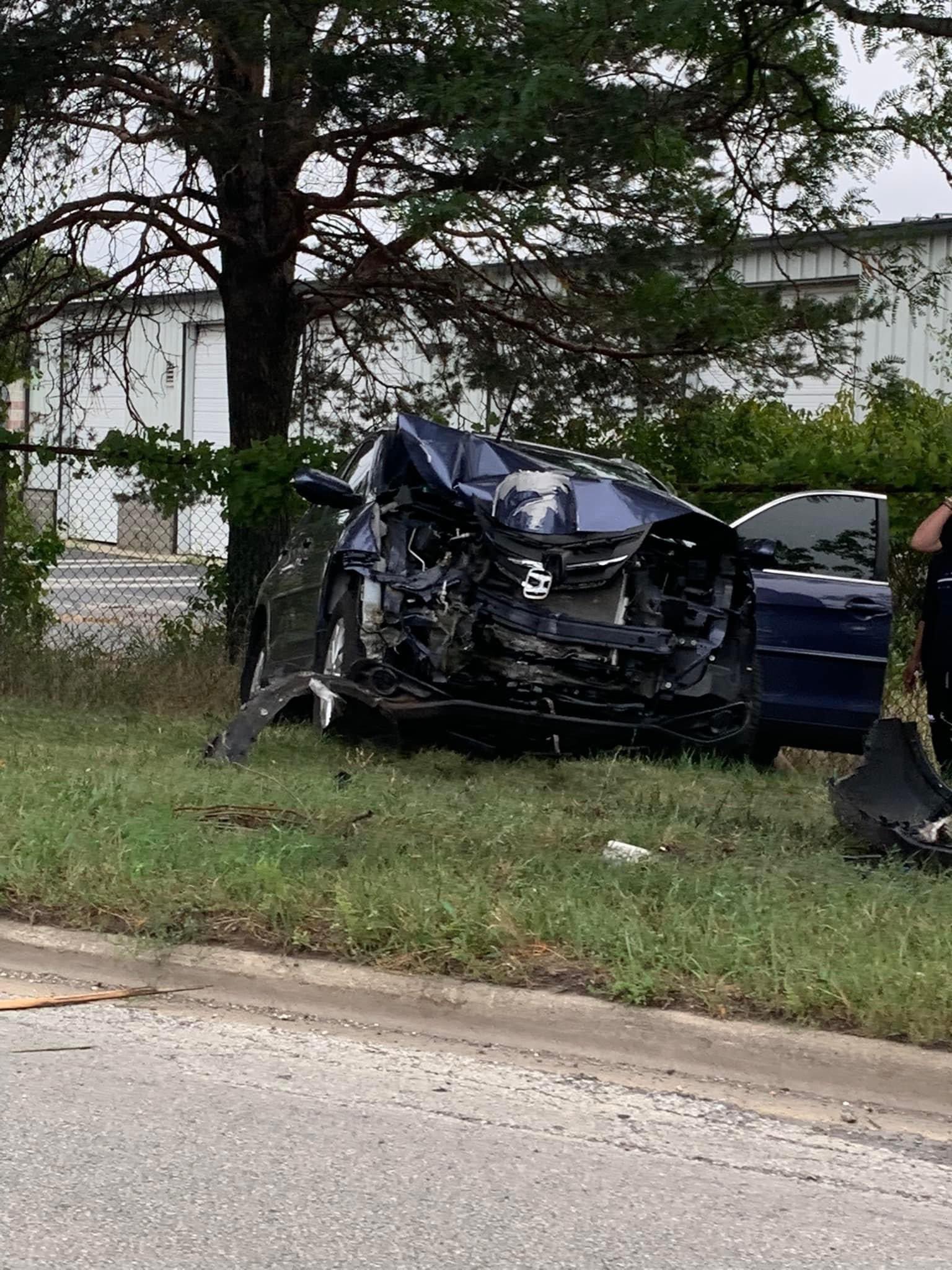 Forest Hill Accident Today - dp3tdg8