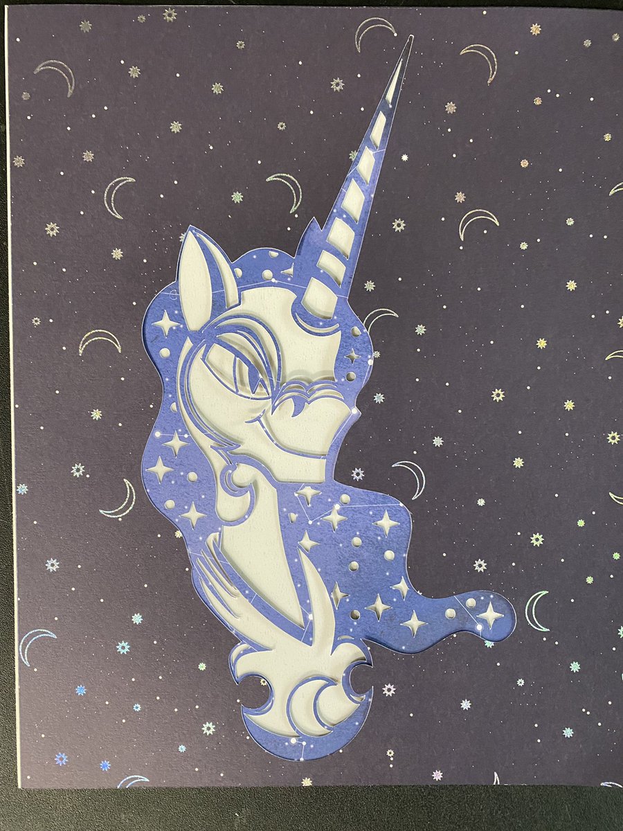 SamohtLion's tweet image. New Nightmare Moon paper art #brony #papercraft #papercutdesign #papercuttongdesign #papercutting #papercuttingart #paperartworks