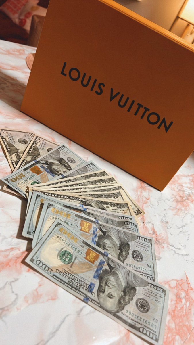 eyesxonfire's tweet photo. Had a 1k + cash meet today. Now off to dinner 🥰 https://t.co/ZMADrHmZZM