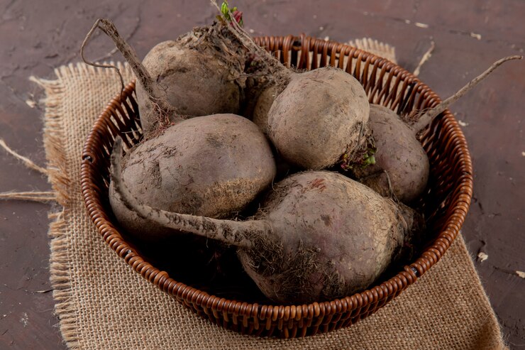 SoyAgroOficial's tweet photo. #Agrotip 🌱🍠
El cultivo del betabel requiere riego moderado pero constante. 👀 Es mejor regar menos y más veces de forma que haya un nivel de humedad persistente en el suelo.

#SoyAgropecuario #remolacha #agricultura #cultivo https://t.co/LaWgcRql4J