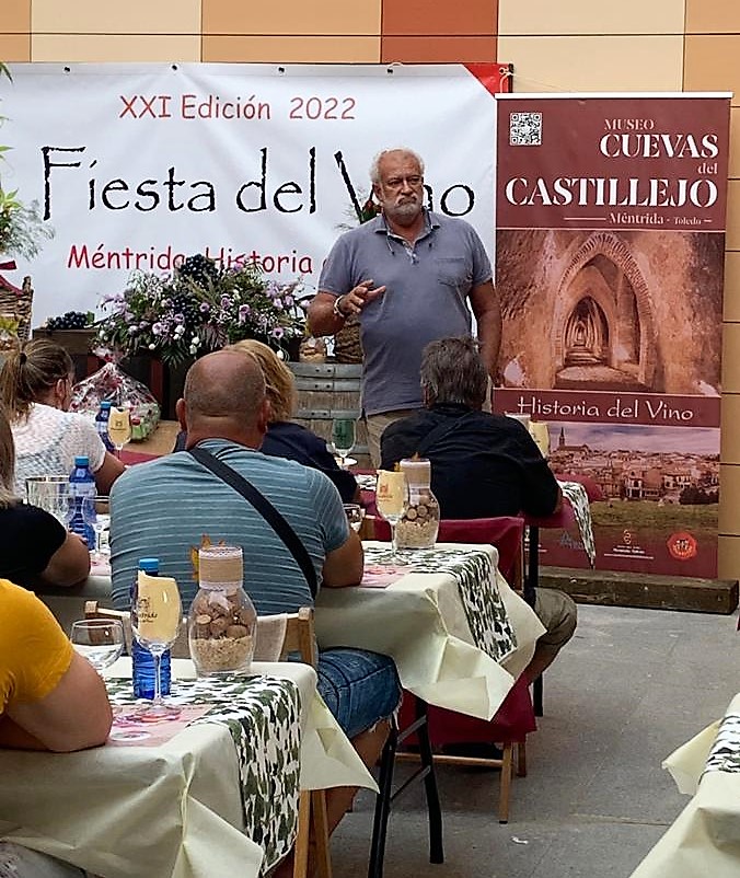 BodegasCanopy's tweet photo. Un alto en el camino en esta vendimia, para participar en la Fiesta del #Vino de Méntrida.
Cata del pasado viernes donde participamos con mas vinos de la @DOMentrida  

#BodegasCanopy #DeCata https://t.co/fU1om1p3KF