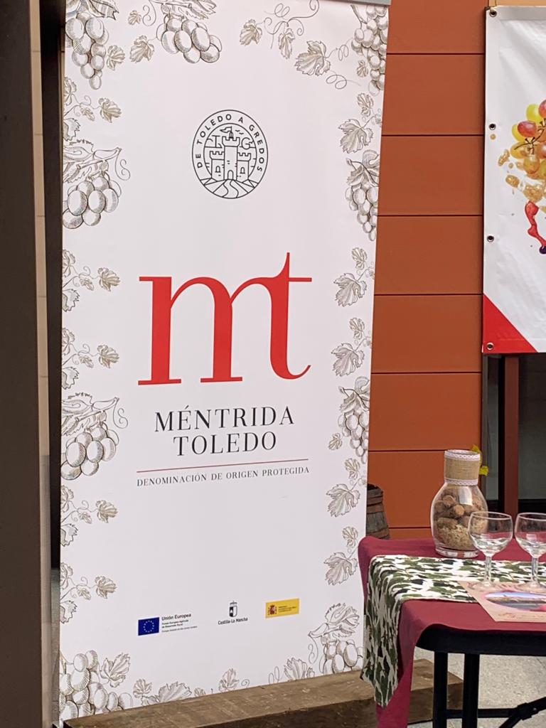 BodegasCanopy's tweet photo. Un alto en el camino en esta vendimia, para participar en la Fiesta del #Vino de Méntrida.
Cata del pasado viernes donde participamos con mas vinos de la @DOMentrida  

#BodegasCanopy #DeCata https://t.co/fU1om1p3KF