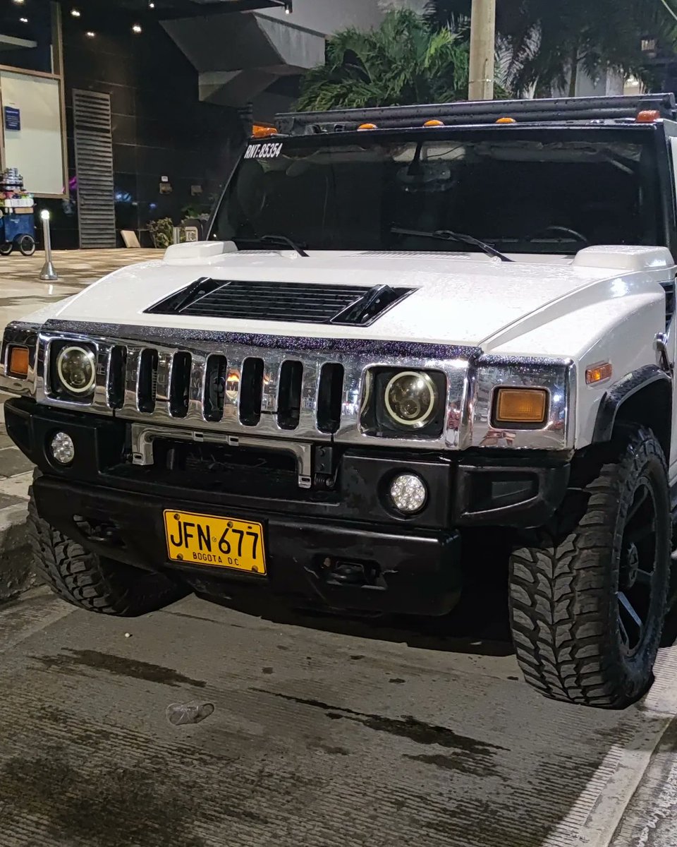 Alejandro_AT__'s tweet image. Juro que algún día voy a comprarme una de estas 👑💸🚘 . .
.
.
.
.
.
.
#AlejandroAT #ATG4MER #cartagenabolívar #cartagenacolombia🇨🇴 #cartagenadenoche #cartagenabolivar #cartagena #cartagenadeindias