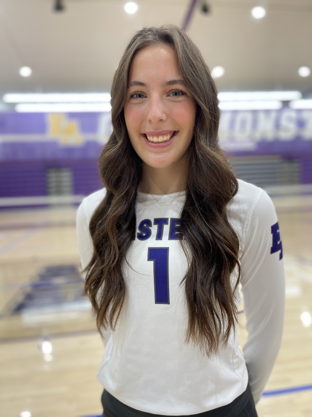AKSportsReport's tweet photo. Anchorage's Kadyn Osborne of Eastern Arizona College and North Pole's Ainsley Smith of UAF are both ranked among college conference assist leaders. @NanooksVB @dhslynxvball @KadynOsborne @JalynOsborne https://t.co/iunjVa53ln https://t.co/ZXBVHEaenG